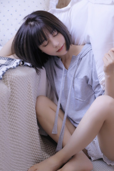抱着儿媳妇睡觉的心情说说